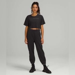 Lululemon relaxed high rise jogger cropped